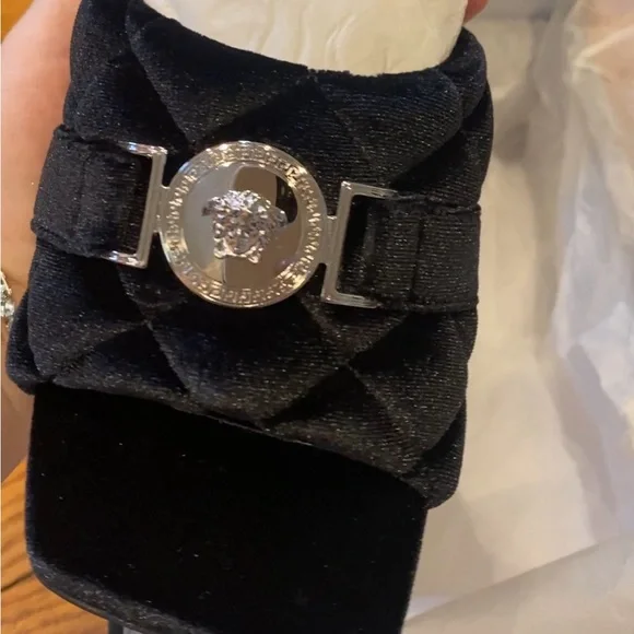 Versace Mule Quilted Velvet Medusa - Picture 3 of 6